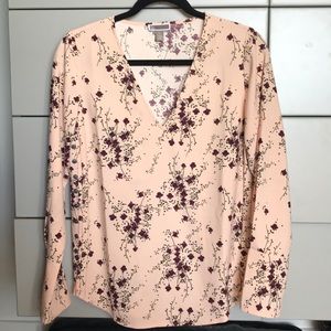 Machine washable button-detailed blouse
